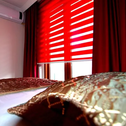 Image 3 - Istiklal Cd. - Apartment for rent