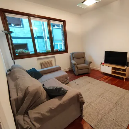 Rent this 3 bed apartment on Calle Zabalbide / Zabalbide kalea in 10, 48006 Bilbao
