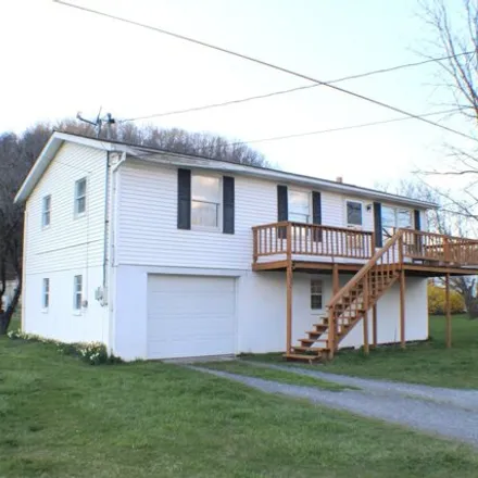 Buy this 3 bed house on 505 Curry Avenue in Marlinton, WV 24954
