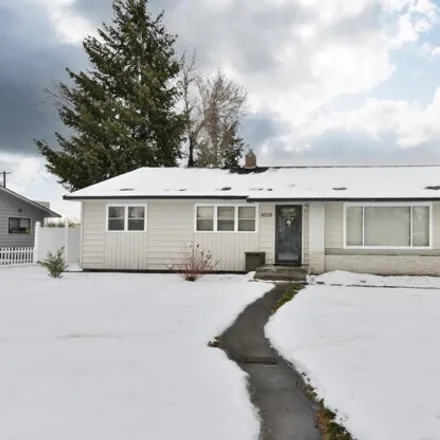 Buy this 5 bed house on Moulton Financial Center in 1220 North Mullan Road, Spokane Valley