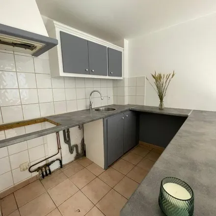 Image 4 - 2 Rue Sadi Carnot, 83170 Tourves, France - Apartment for rent