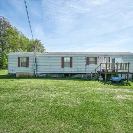 Buy this studio apartment on 2680 Old Bonair Road in White County, TN 38583