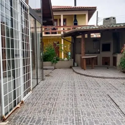 Buy this 5 bed house on Servidão Santa Fé in Ingleses do Rio Vermelho, Florianópolis - SC