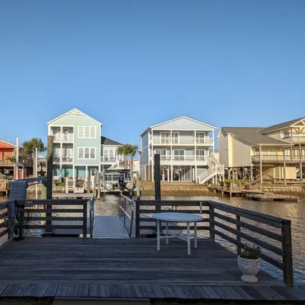 Image 4 - 167 Burlington Street, Holden Beach, Brunswick County, NC 28462, USA - House for sale