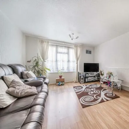 Image 1 - 4 Milner Road, Mill Meads, London, E15 3AD, United Kingdom - House for sale