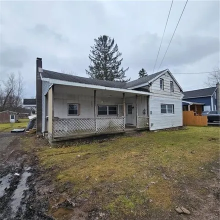 Buy this 4 bed house on 3294 Center Street in Verona, Oneida County