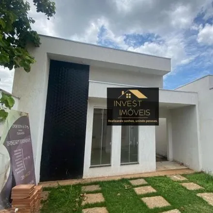 Buy this 2 bed house on Andréa - Calçados e Acessórios in Avenida Getúlio Vargas, Mateus Leme - MG