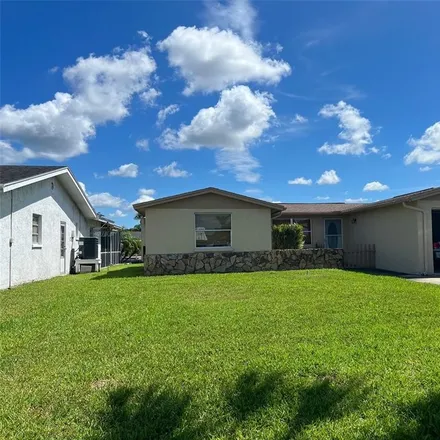 Buy this 2 bed house on Floramar Terrace in New Port Richey, FL 34652
