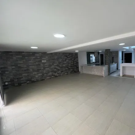 Rent this 12 bed house on Circuito UNAM in Delegaciön Santa Rosa Jáuregui, 76100 Juriquilla