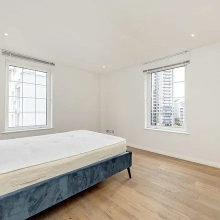 Image 7 - Carlyle Court, Chelsea Harbour Drive, London, SW10 0UQ, United Kingdom - Apartment for rent