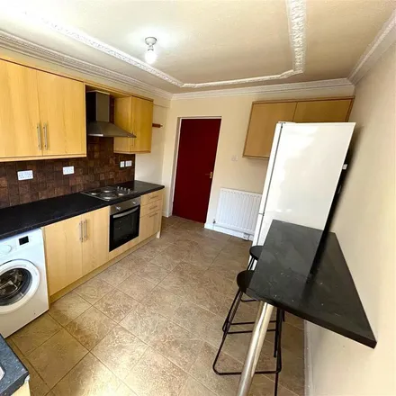 Image 2 - Replenish, Black Country Foodbank, 13 New Road, Stourbridge, DY8 1PQ, United Kingdom - Apartment for rent