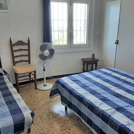 Image 5 - 17490 Llançà, Spain - Apartment for rent