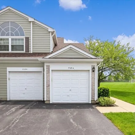 Buy this 2 bed house on Coolidge Court in Streamwood, IL 60107