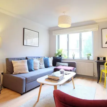 Rent this 2 bed apartment on Saint Monica's Roman Catholic Primary School in Hoxton Square, London
