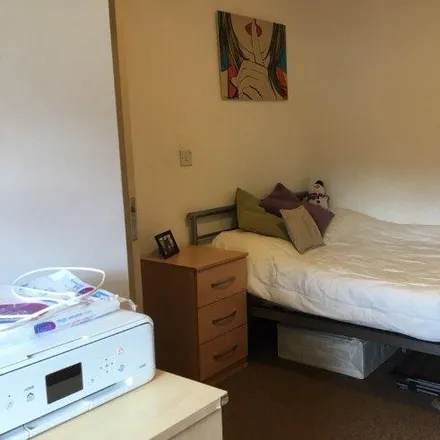 Image 9 - Birmingham St Mary's Hospice, Raddlebarn Road, Selly Oak, B29 7DA, United Kingdom - Room for rent