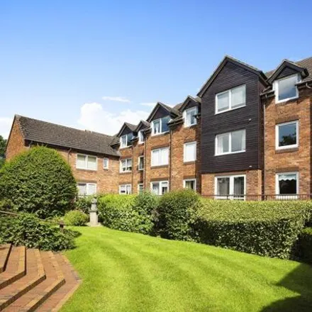 Buy this 2 bed apartment on Cygnet Court in Abingdon, OX14 5EF