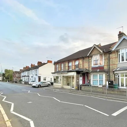 Image 2 - 151 Leavesden Road, North Watford, WD24 5EH, United Kingdom - Room for rent