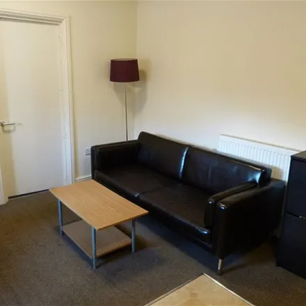 Image 7 - Mansion House, Richmond Crescent, Cardiff, CF24 3AW, United Kingdom - Apartment for rent
