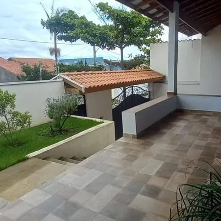 Buy this 3 bed house on Rua dos Antúrios in Monte Belo, Taubaté - SP