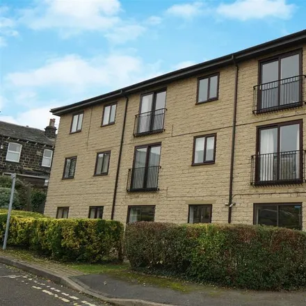 Rent this 2 bed apartment on Kerry Garth in Farsley, LS18 4AW