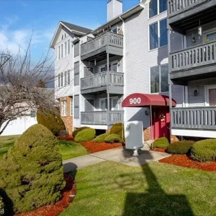 Image 4 - 900 Van Houten Avenue, Athenia, Clifton, NJ 07013, USA - Condo for sale