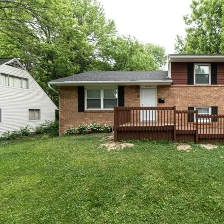 Buy this 3 bed house on 4692 Dundee Avenue in Columbus, OH 43227