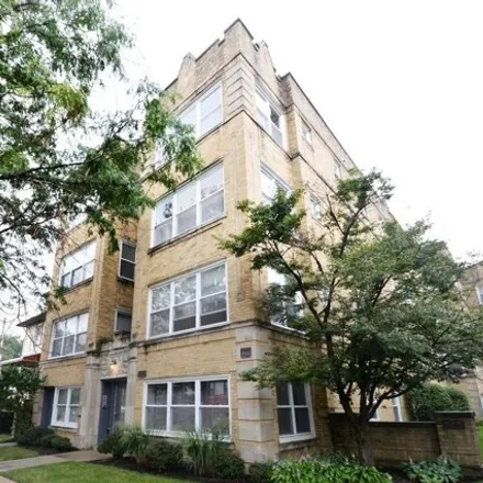 Buy this 2 bed condo on 4654-4658 North Spaulding Avenue in Chicago, IL 60659
