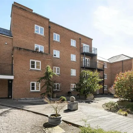 Rent this 2 bed apartment on Odeon in 16-18 Upper High Street, Epsom