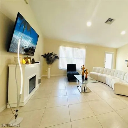 Image 7 - 1330 Southwest 10th Terrace, Cape Coral, FL 33991, USA - House for sale
