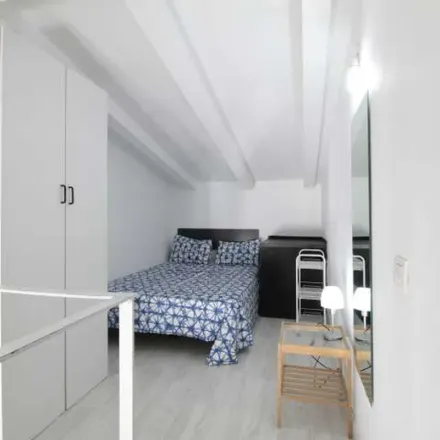 Image 5 - Calle de Caramuel, 15, 28011 Madrid, Spain - Apartment for rent