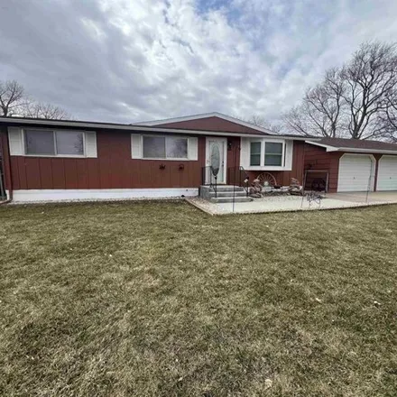 Buy this 3 bed house on 8 Bancroft Court in North Sioux City, SD 57049