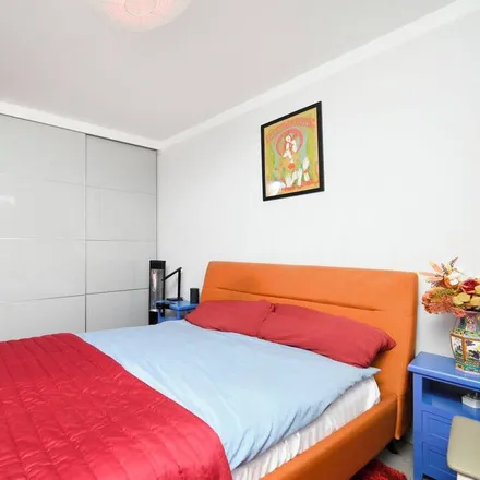 Rent this 1 bed apartment on London in SW11 2HF, United Kingdom