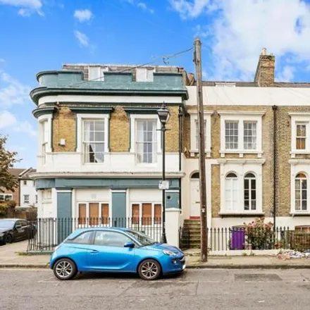Image 8 - Cephas Avenue, London, E1 4AR, United Kingdom - Apartment for sale