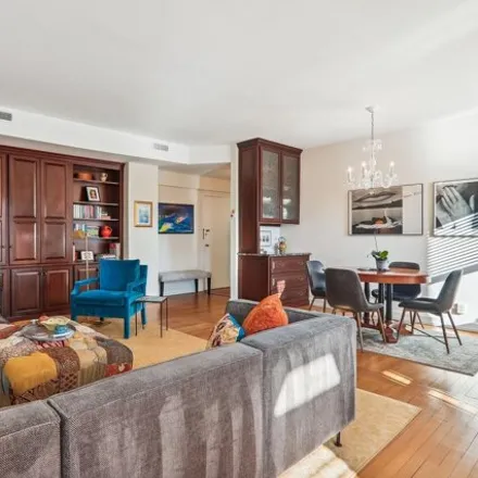 Image 3 - 3601 Connecticut Avenue Northwest, Washington, DC 20015, USA - Condo for sale