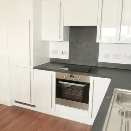 Rent this 1 bed apartment on 23 Scarbrook Road in London, CR0 1SQ