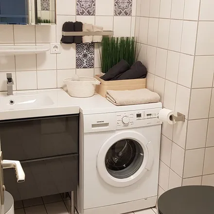 Rent this 2 bed apartment on Bogenstraße 4 in 90762 Fürth, Germany