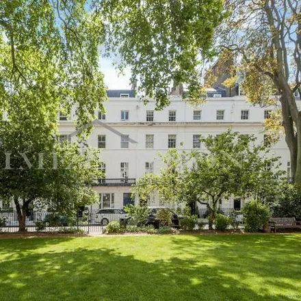Image 2 - 73 Chester Square, London, SW1W 9EA, United Kingdom - Townhouse for rent