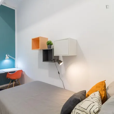 Rent this 1studio room on Carrer Gran de Gràcia in 243, 08012 Barcelona