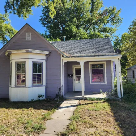 Buy this 2 bed house on 314 East 8th Street in Concordia, KS 66901