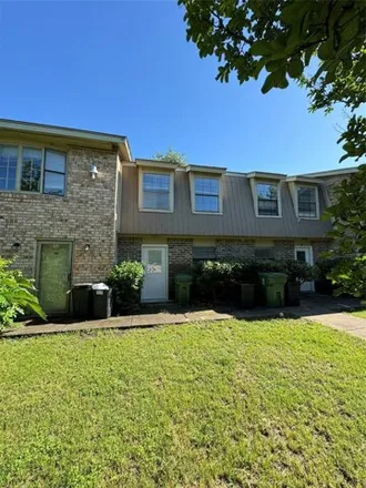 Rent this 2 bed apartment on St. Francis of Assisi Catholic Church in 861 Wildwood Drive, Grapevine