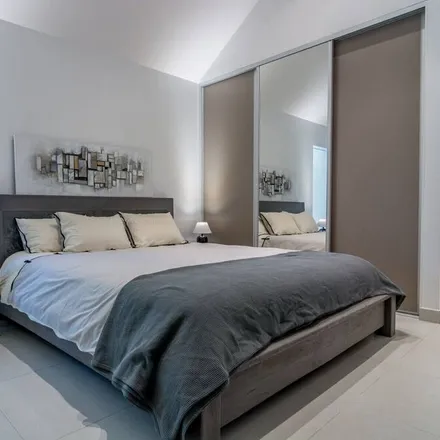 Rent this 2 bed duplex on Saint-Barthélemy