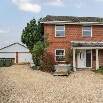 Buy this 4 bed house on Meon Shore in 17a Botley Road, Park Gate