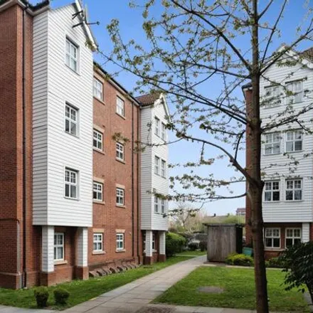 Buy this 2 bed apartment on unnamed road in Basildon, SS16 5GH