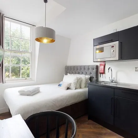 Rent this 1 bed apartment on 31 Draycott Avenue in London, SW3 2PH
