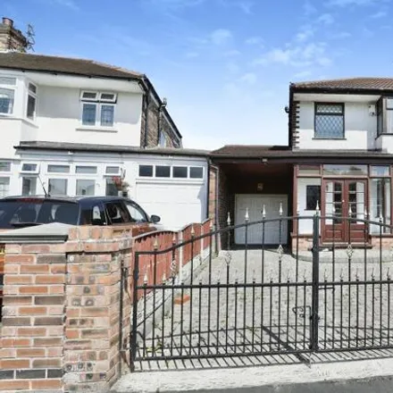 Buy this 3 bed duplex on Ewart Road in Knowsley, L16 2LH