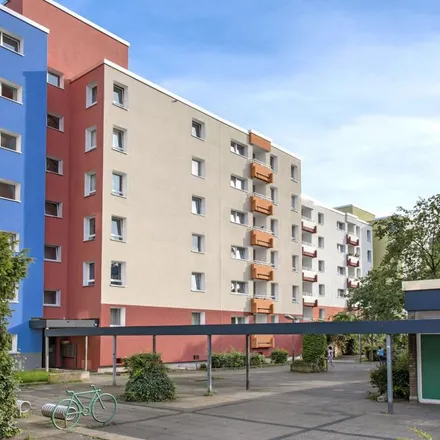 Rent this 2 bed apartment on Fürstenberger Straße 35 in 40599 Dusseldorf, Germany