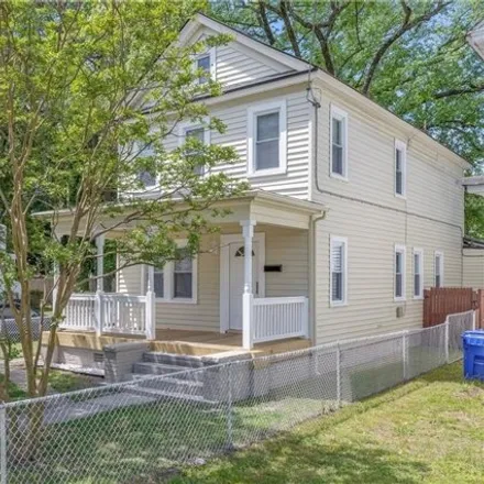Buy this 3 bed house on 2016 Elm Avenue in Portsmouth, VA 23704