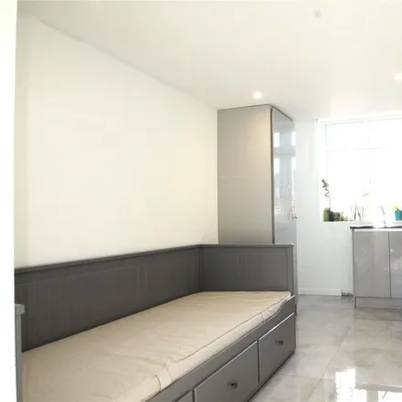Rent this studio apartment on Tewkesbury Gardens in London, NW9 0QU