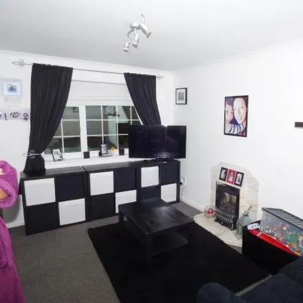 Image 4 - Prospect View, Pudsey, LS13 3JS, United Kingdom - Townhouse for rent