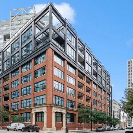 Buy this 3 bed condo on 501-513 West Huron Street in Chicago, IL 60610